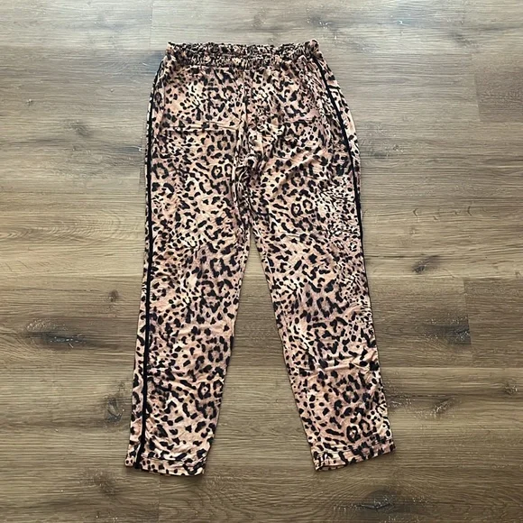 Soma Animal Print Loungewear Set - Picture 6 of 8